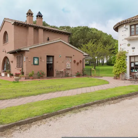 Juniper With Shared Pool Family Fun Apartment Sanfatucchio