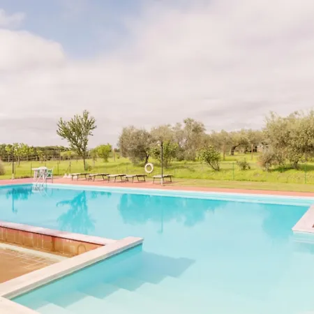 Juniper With Shared Pool Family Fun Apartment